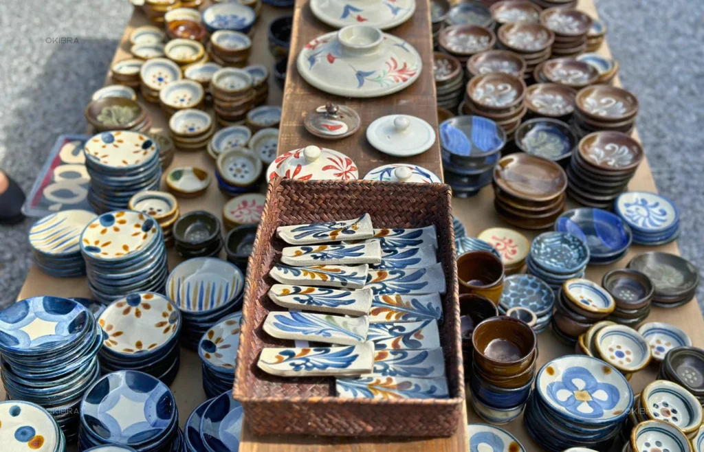 Céramique japonaise sur un marché